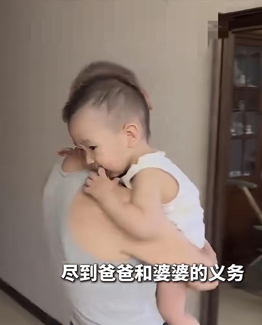 看完西安这位72岁公公，真的被戳中泪点！

哪有什么天经地义的帮忙，
不过是老人