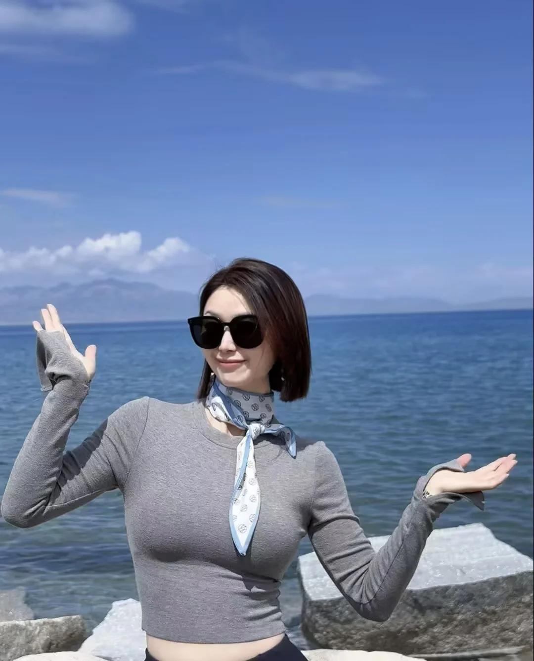 人 立身，守真 行有度，言有温 藏锋敛锐，抱朴含醇 逢山开路稳，遇水架桥勤 百忍