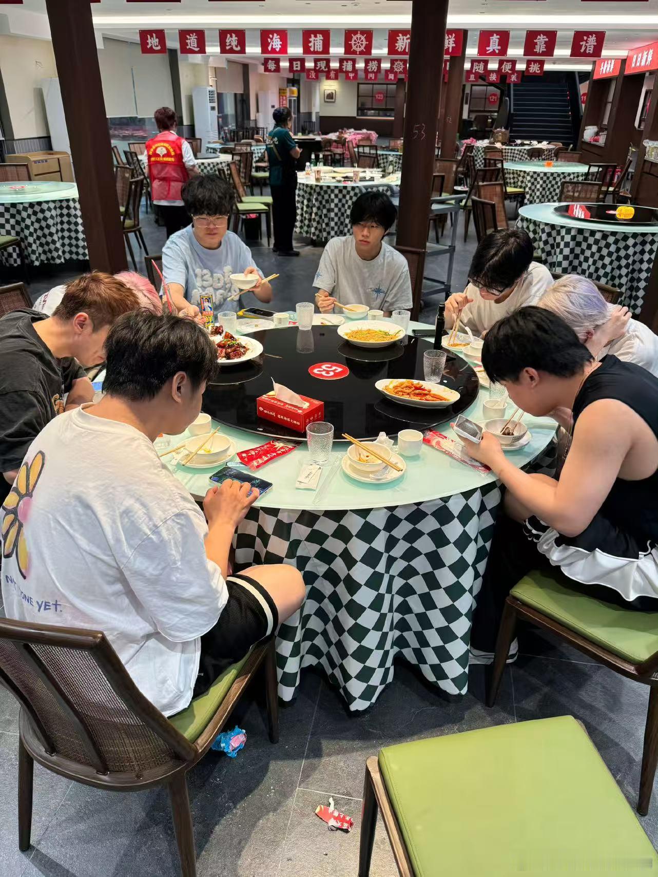 PEL夏决倒计时3日夏决脚步越来越近啦！只剩3天，各路强队都在憋大招，海岛之上硝