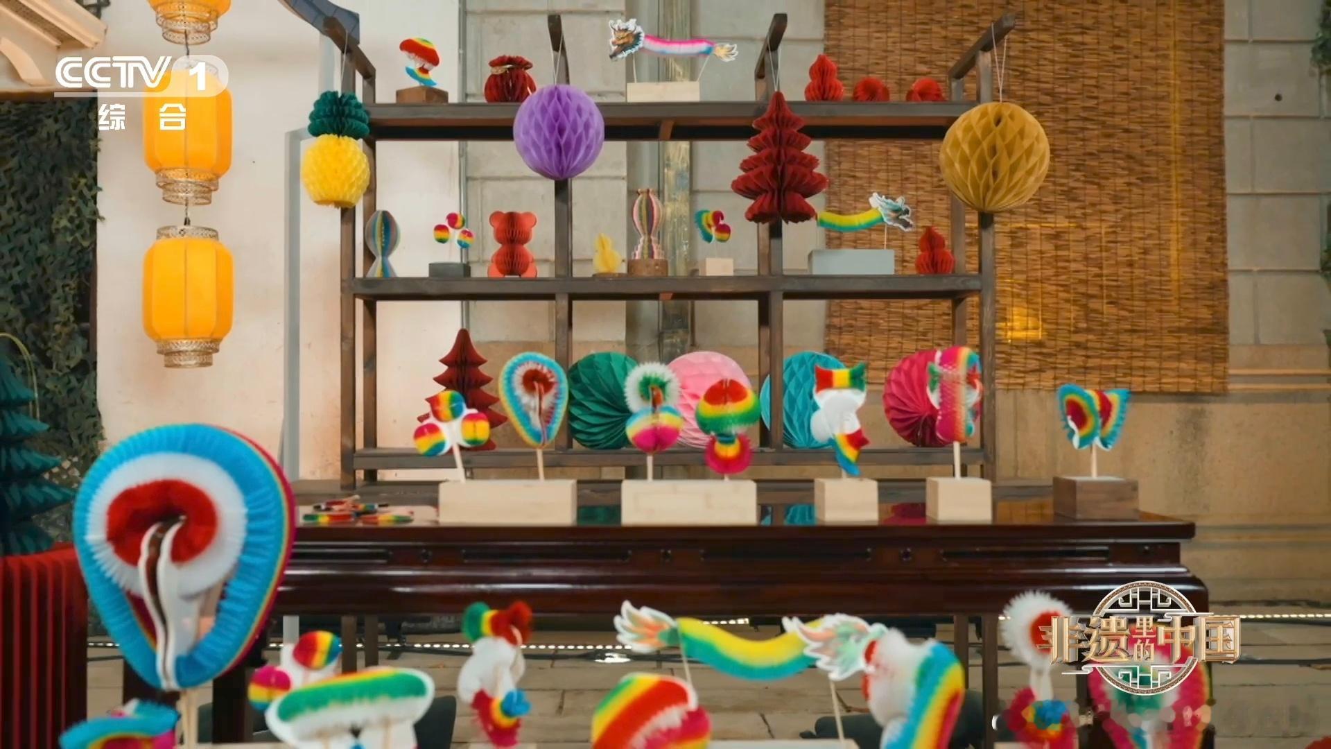 指尖上的非遗玩出72变纸翻花真的太有意思了，非遗里能有这么好上手又好玩的项目真不