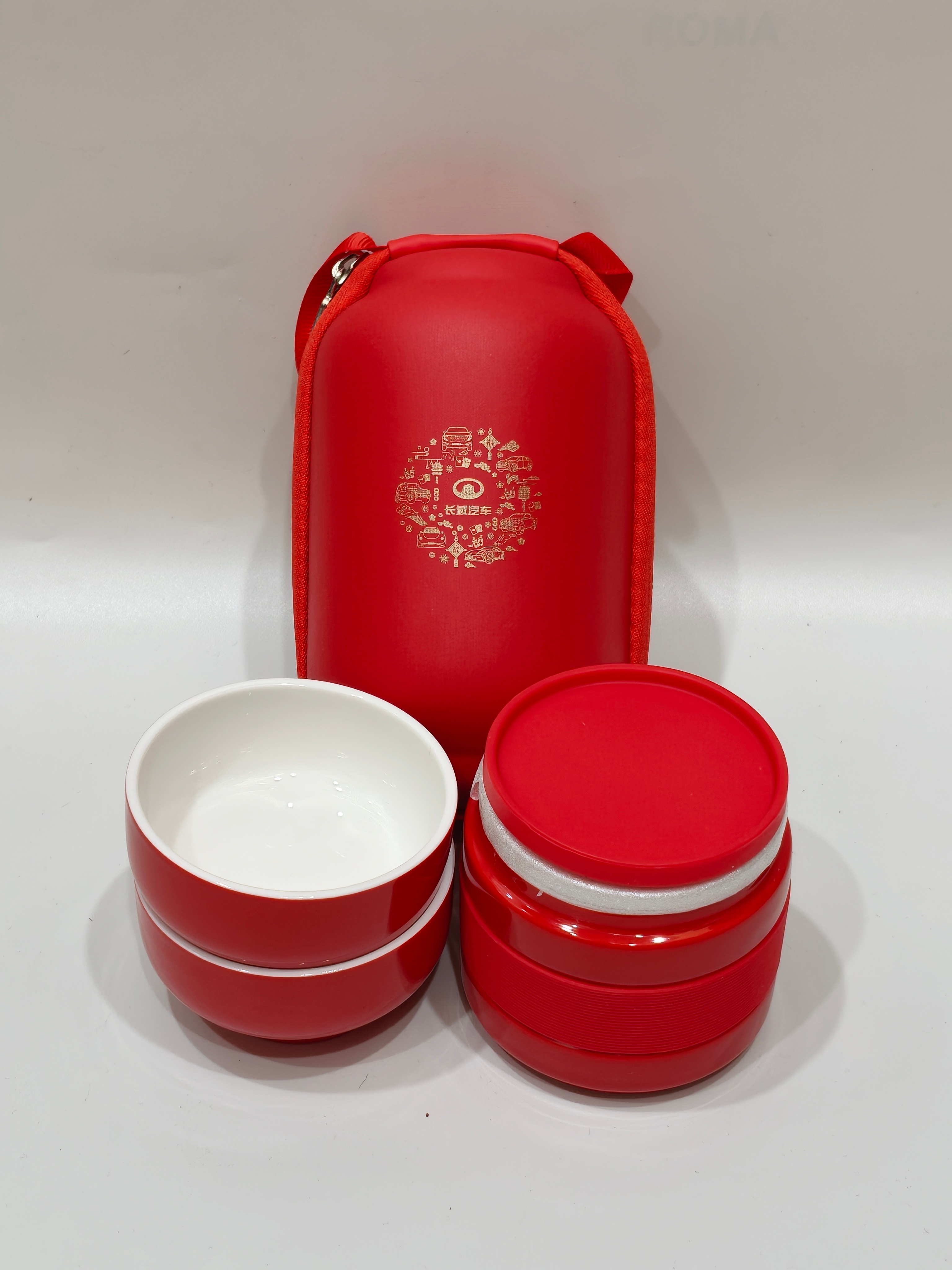 长城汽车 新年瓷杯套盒关注评论就行！送给大家！评论区聊聊：返工途中，陪你赶路的音