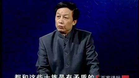 易中天的《品三国》我小时候看的津津有味，在讲三国中的各个人物时说的很真实，比如：