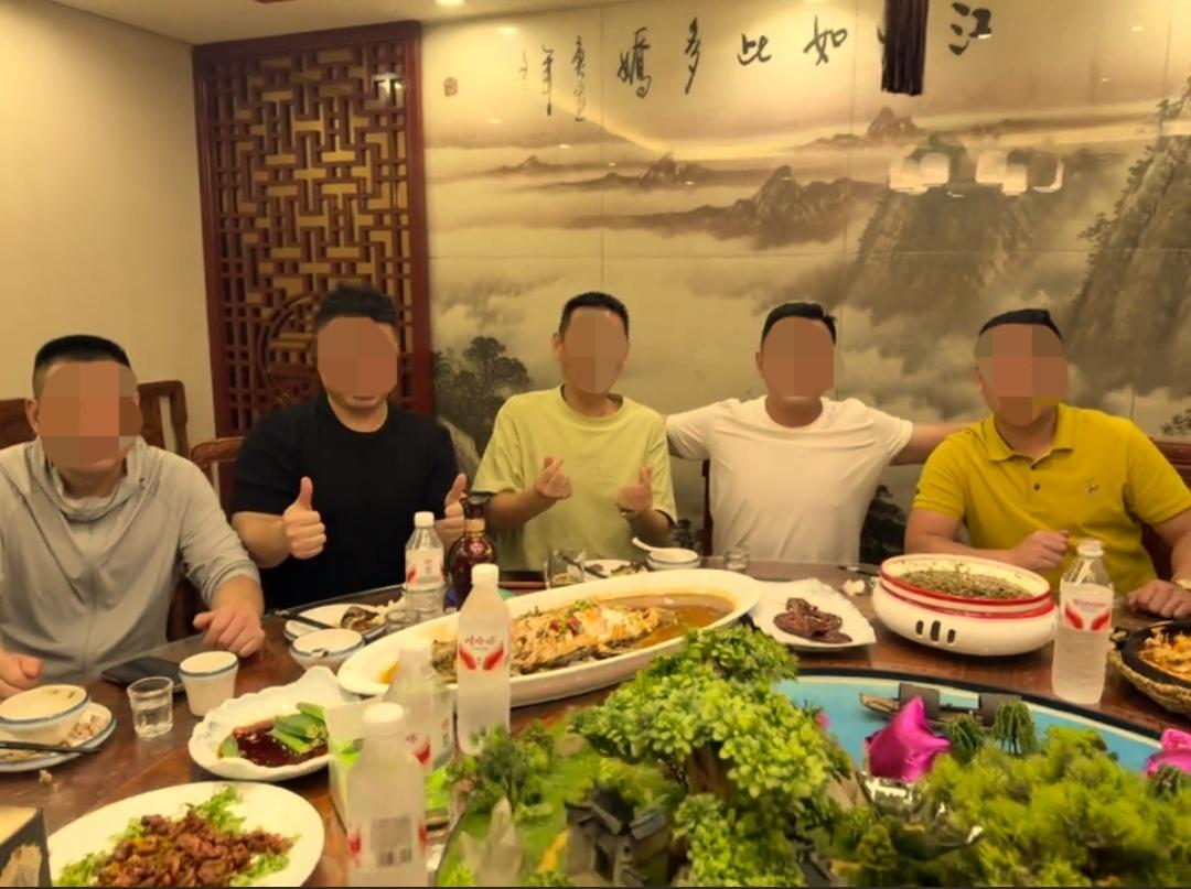 我发现一个很现实的情况！当你不再做东请吃饭的时候，基本上是你的朋友从来不会主动找