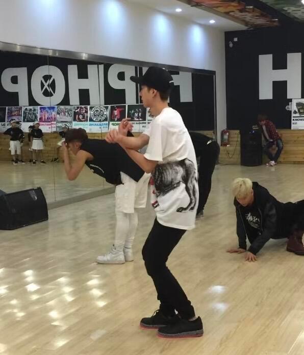 这个时候谁能想到，这个娃未来是巨星🌟 