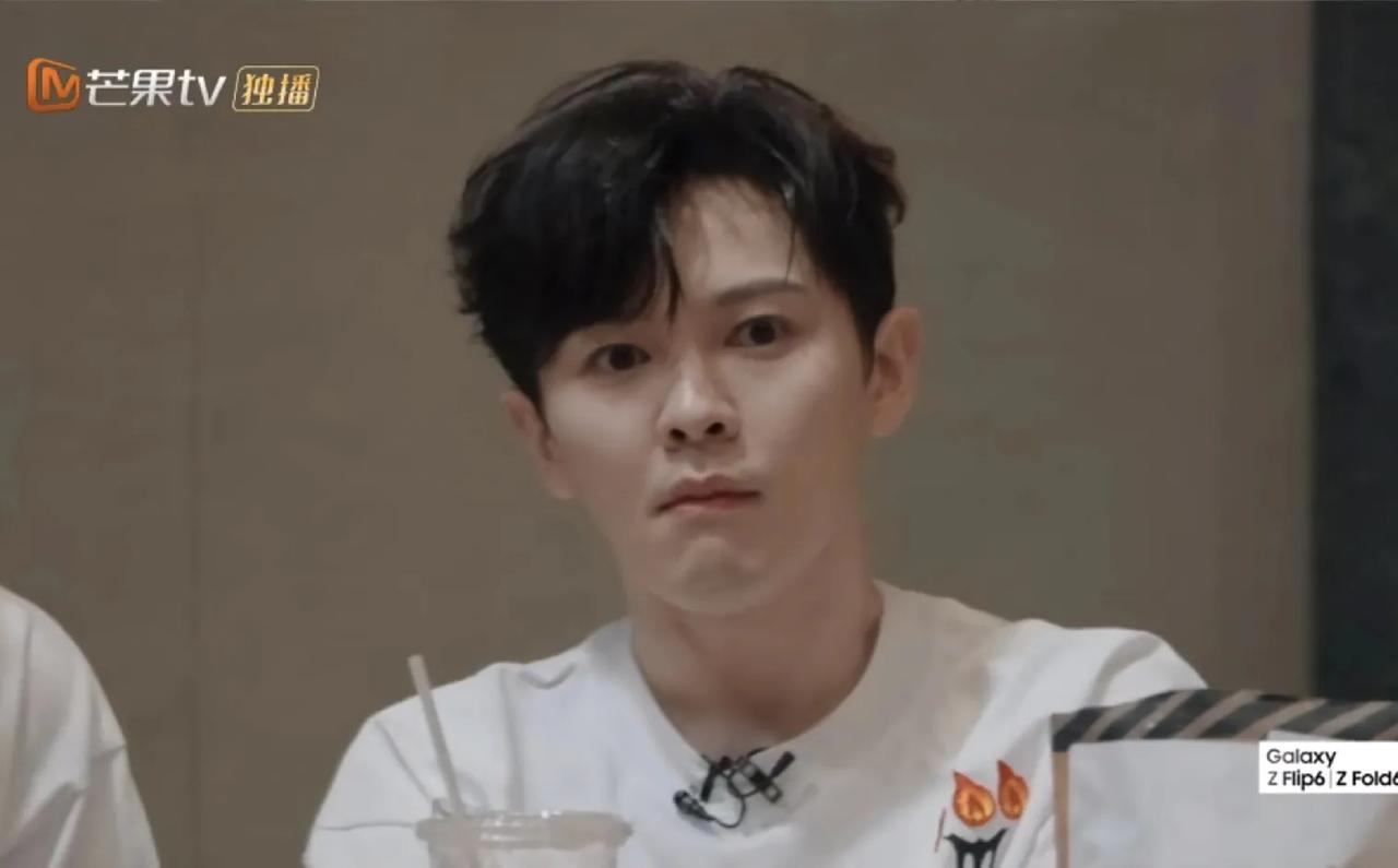 披哥四第五次公演，最大的失败者不是被淘汰的李佳琦和杜海涛，而是尤长靖！
部落双人