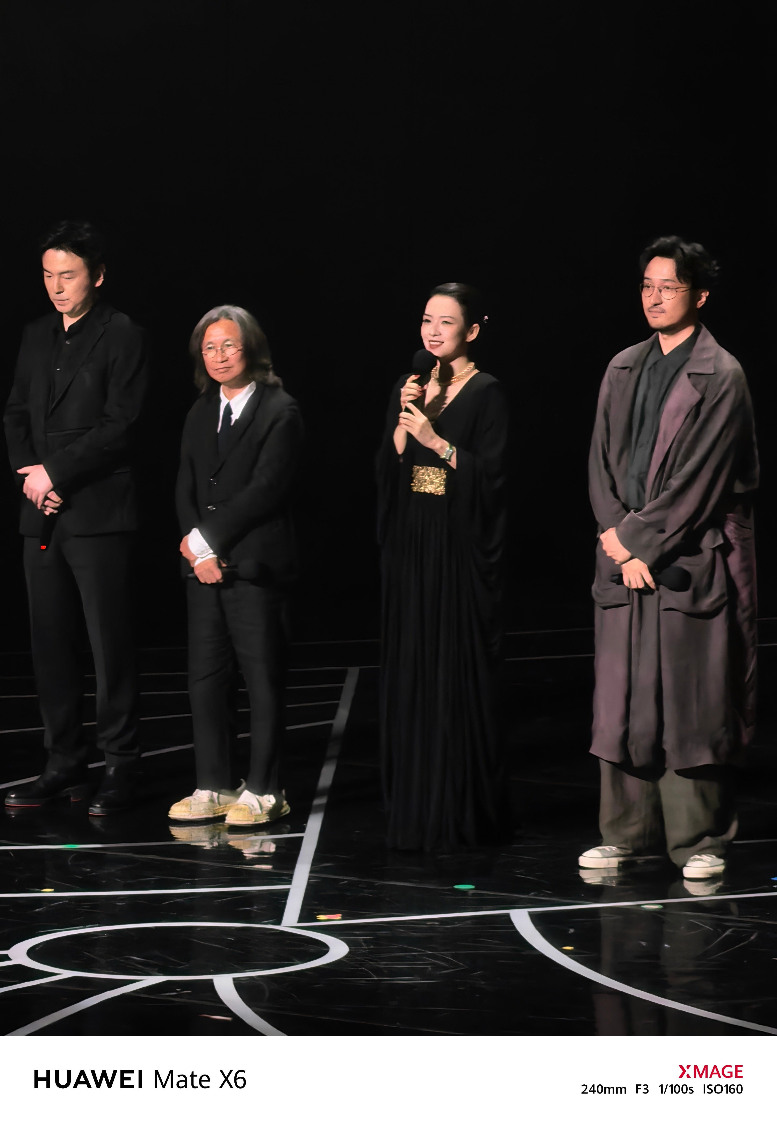 微博电影之夜内场去年的微博电影之夜有幸在内场跟半个娱乐圈明星近在咫尺还得托享界S
