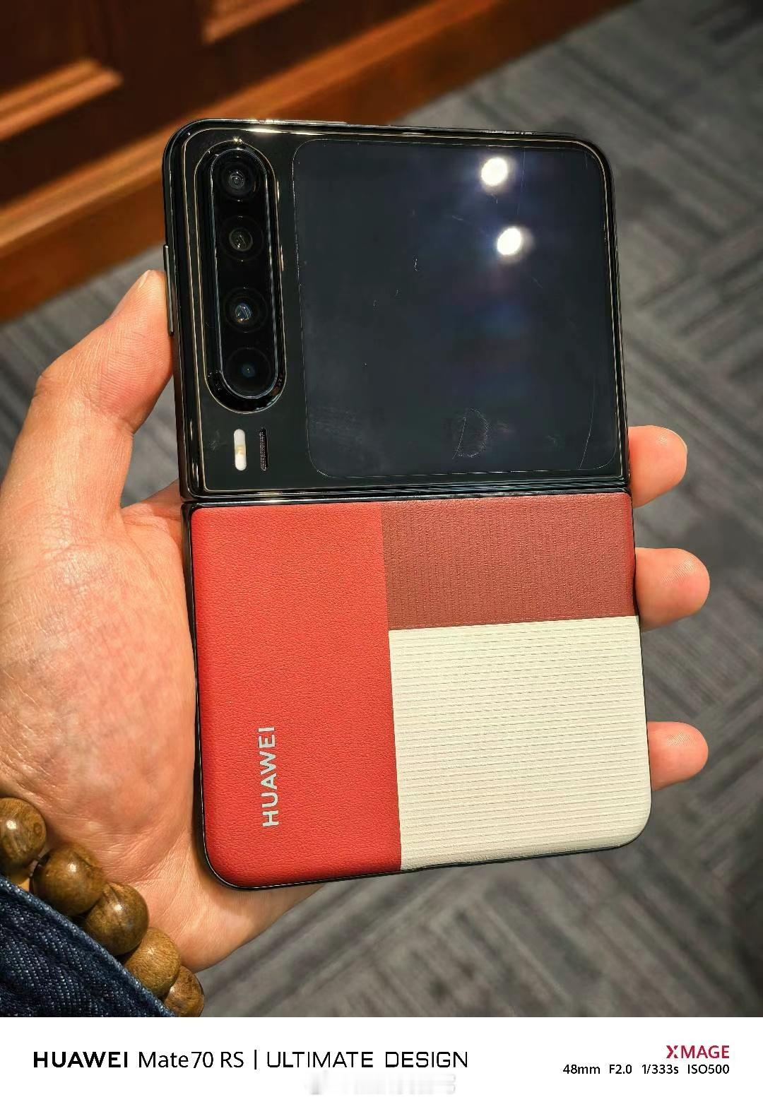 HUAWEI Pura X 这2个颜色不错，明天去门店看看[哇][哇][哇]华为