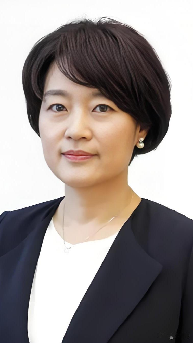 韩圣淑（한성숙）是韩国第二位女性国务总理。2026年6月30日，韩国国会表决通过