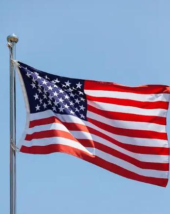 伊朗给全世界都上了一课！原来攻击美国的航母，摧毁美国的军事基地，并不会受到“惩罚