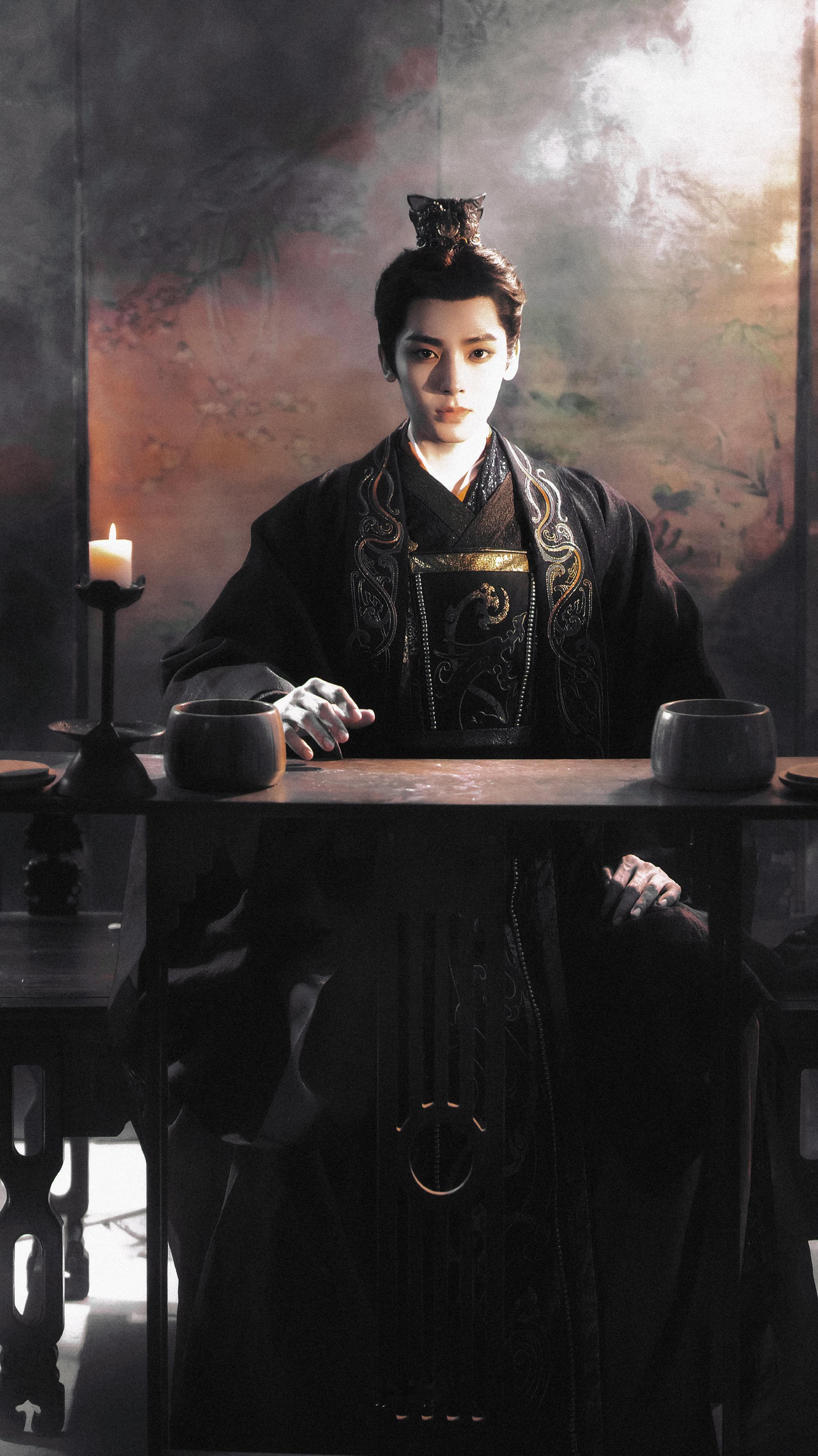 侯明昊容尘子 | 侯明昊念相思 | 侯明昊“我打碎了夕阳，将它们抛向远方，化作满