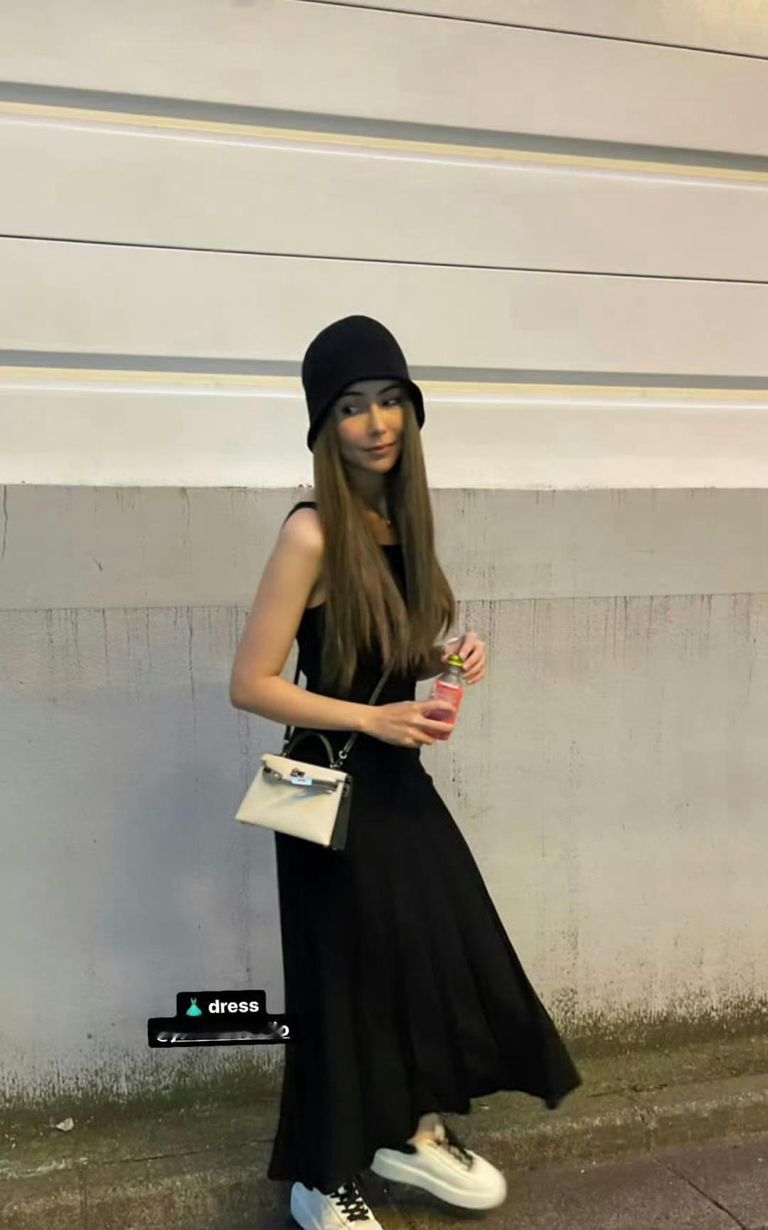 女儿镜头下的妈妈好美啊