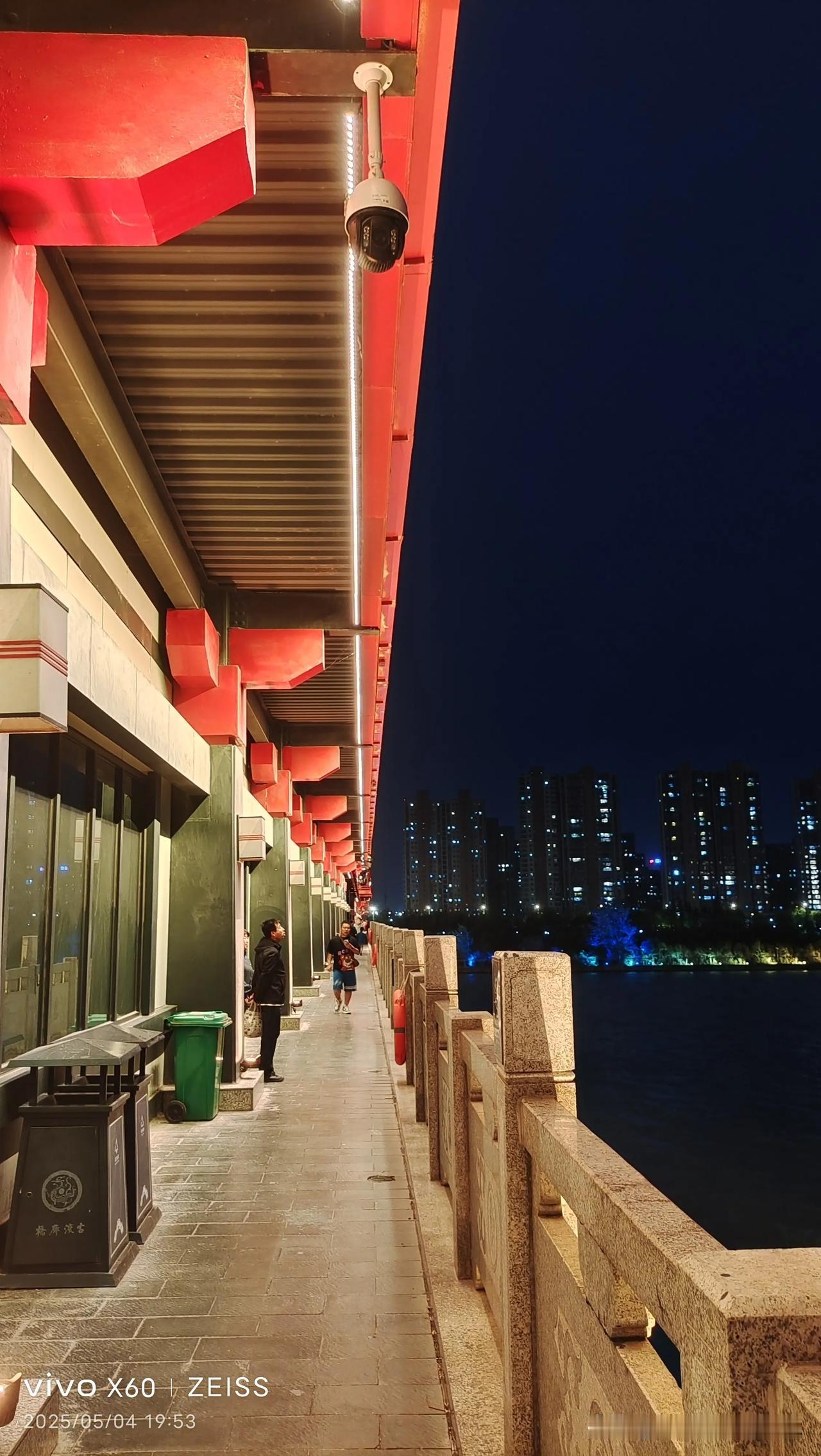 有人拍过夜景照片吗拿出来晒一晒
