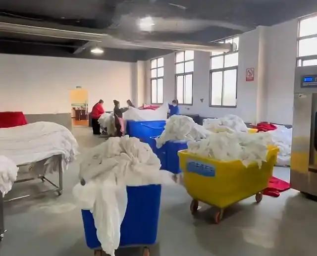 每天上班19小时？洗涤公司的“血汗压榨”，别再欺负打工人！
刷到一则离谱新闻：某