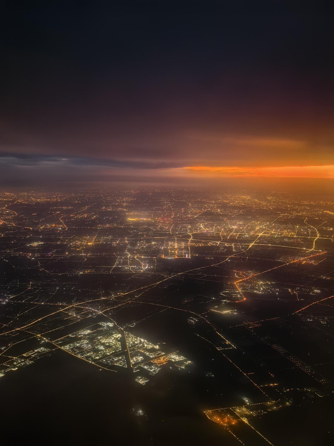 宁德时代A股今日走势情况及展望

一、今日行情速览

4月16日，宁德时代A股受