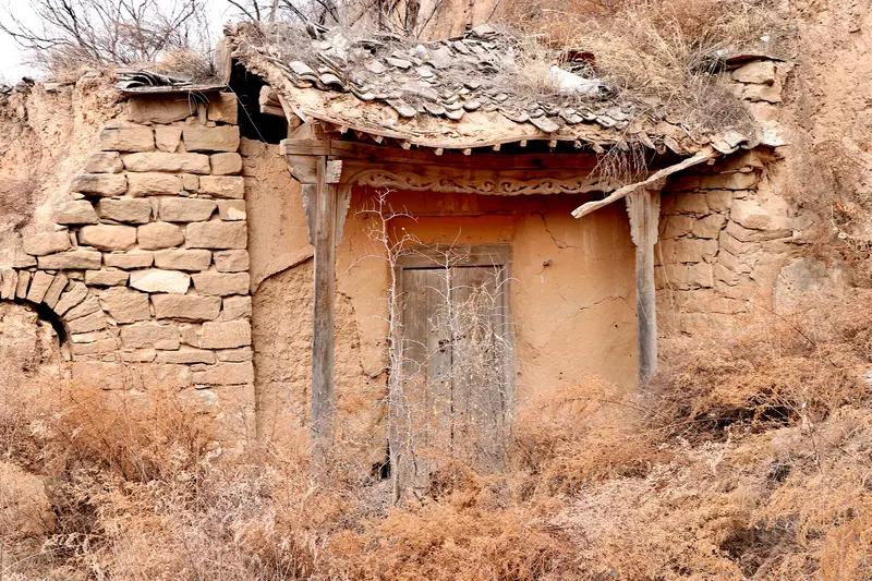 “这个村支书火出圈啦！”一场洪水，让村里73户村民损失惨重，村民们满脸忧愁，村支