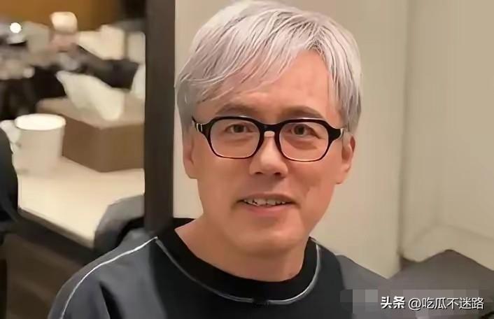 袁惟仁病逝的消息刚出来，
一个没人提的细节直接让全网破防到沉默——他卧病在床的四