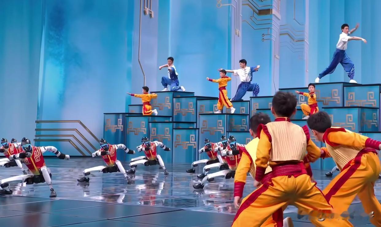 在昨晚的央视春晚上，创意舞蹈节目《武BOT》凭借传统武术和现代科技的完美融合给观
