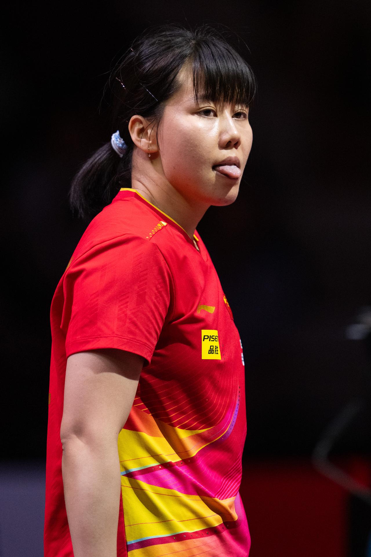 陈幸同输给申裕斌，网上大哗，骂声一片。实在不应该！
球员输球是很平常的事情！谁能