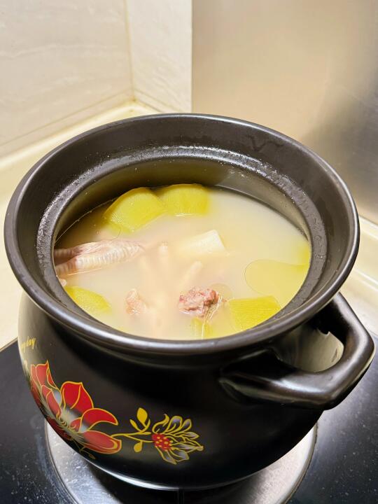 夏至前后多煲这道汤喝🍲消暑利湿扶正气🉐