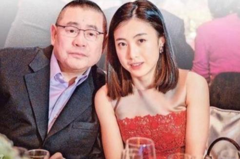 2017年，刘銮雄在换了3亿的“天价肾”之后说：“现在就算有100个绝世美女站在