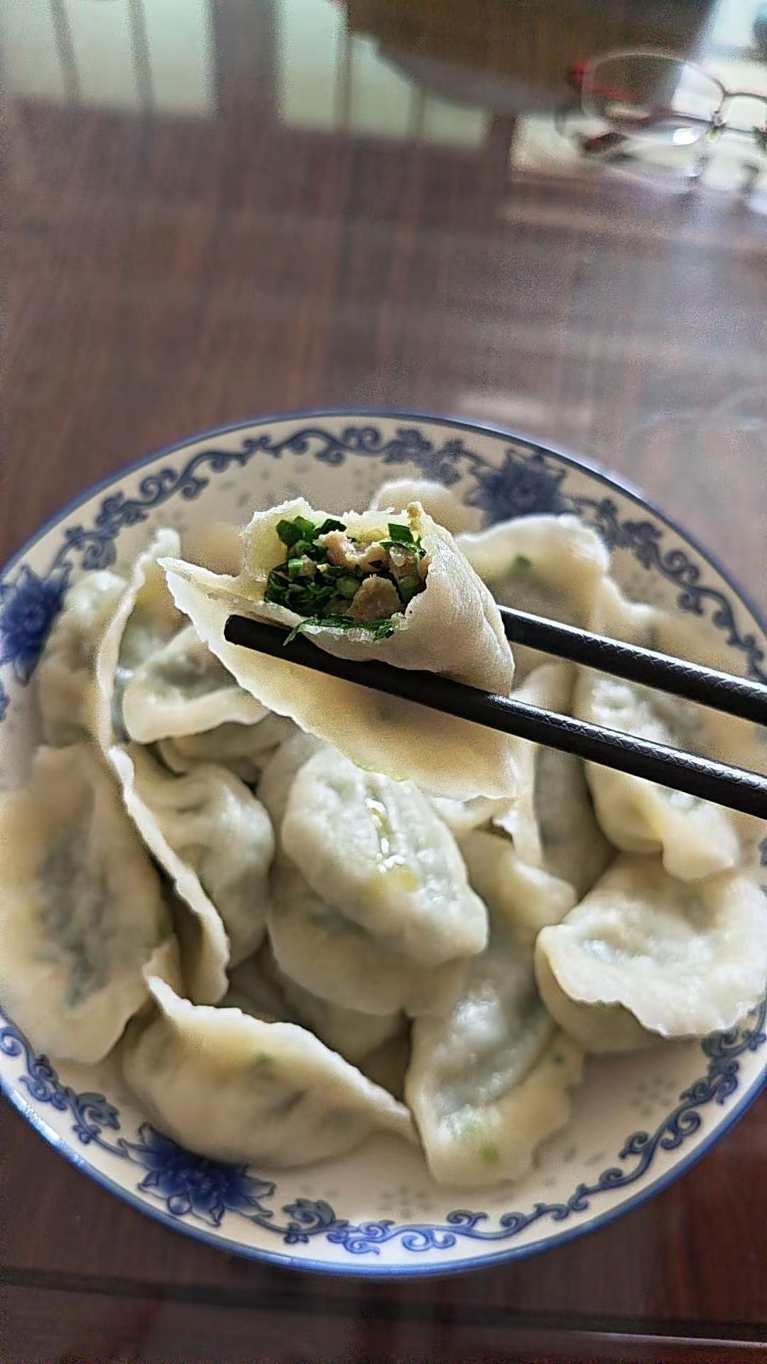 别再老是打听我的事了，日子没有你想象的那么苦，得劲的很