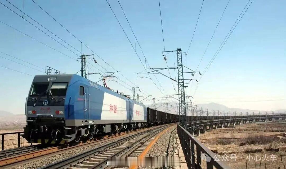国铁头条【前4月大秦线货运量1.3亿吨 行业市场竞争日趋激烈】我国西煤东运重要能