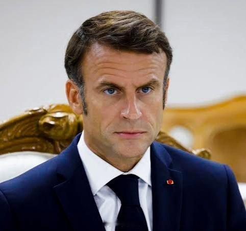 突发消息：法国宣布支持欧盟议会暂停美欧贸易协定的决定。海外新鲜事何天恩