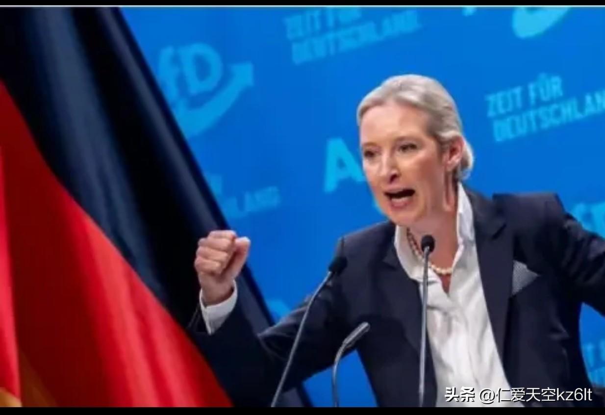 情何以堪！德国统一日总理跑去基辅送援助，国内养老金缺钱引怒斥

当地时间10月4
