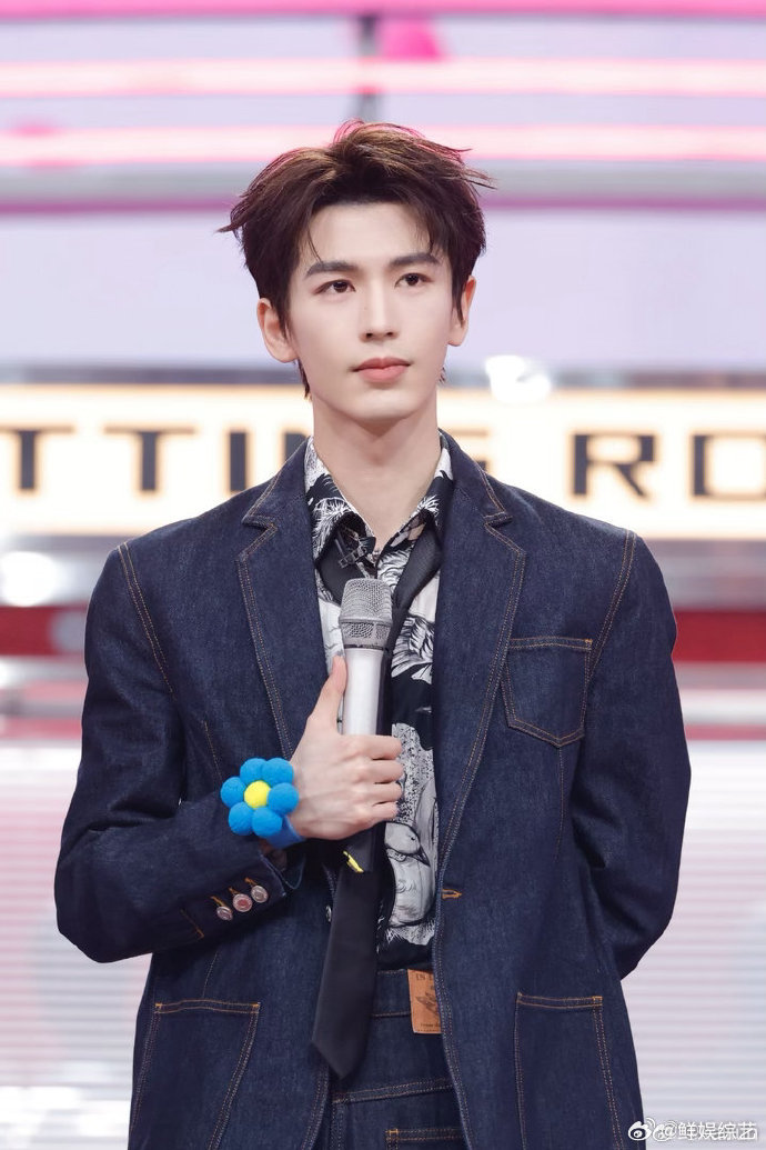 你好星期六 逐玉 好六舞台遇见逐玉，高颜值同框+趣味互动，直接承包本期所有看点！