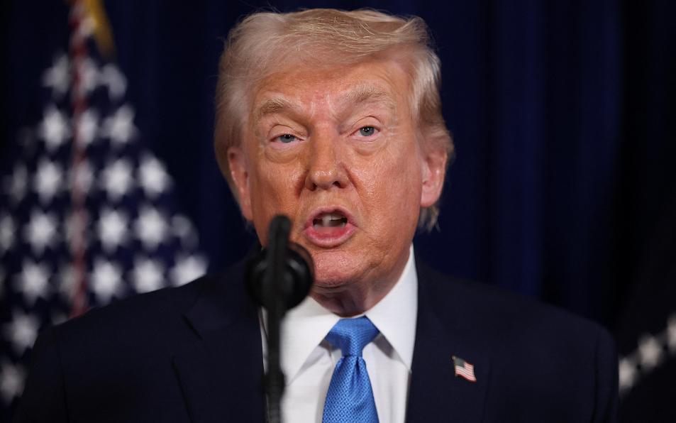 美国总统特朗普称，在爱泼斯坦案中自己是清白的。爱泼斯坦案涉及政界和商界人物很多，