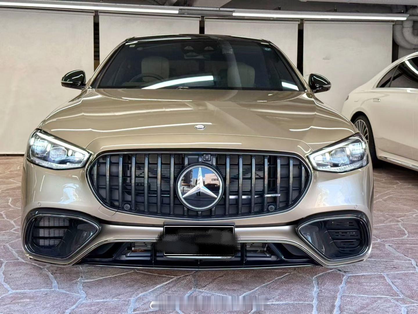 🇭🇰奔驰西装暴徒 S63E𝟒.𝟎𝑻 𝑽𝟖帶电机，是 amg 带 e