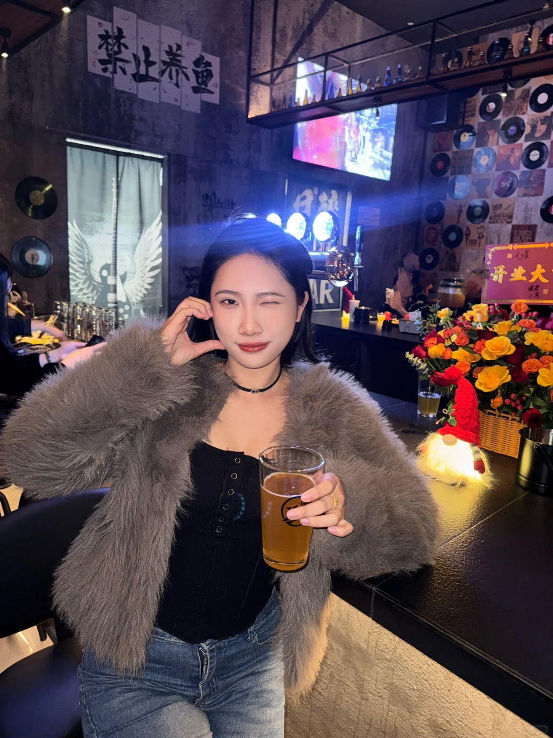 这家酒馆太适合我这种女生去了！