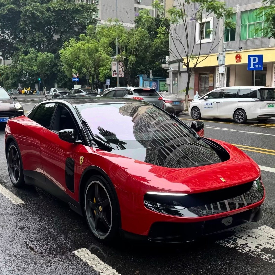 法拉利Luce在国内上路啦电车出海大v聊车法拉利