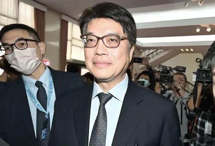 大陆对沈伯洋立案侦查　邱垂正叫嚣：逾越底线
 
大陆今天（28日）宣布对民进党立