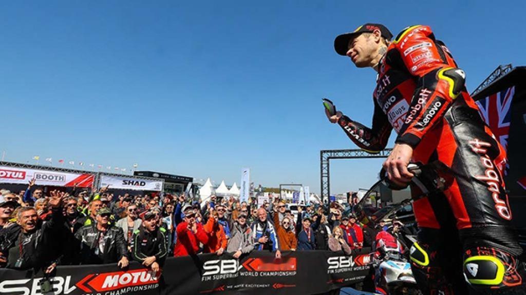 WSBK法国站：车迷之间可以怎么聊
我觉得讨论WSBK法国站，有意思的问题不是“