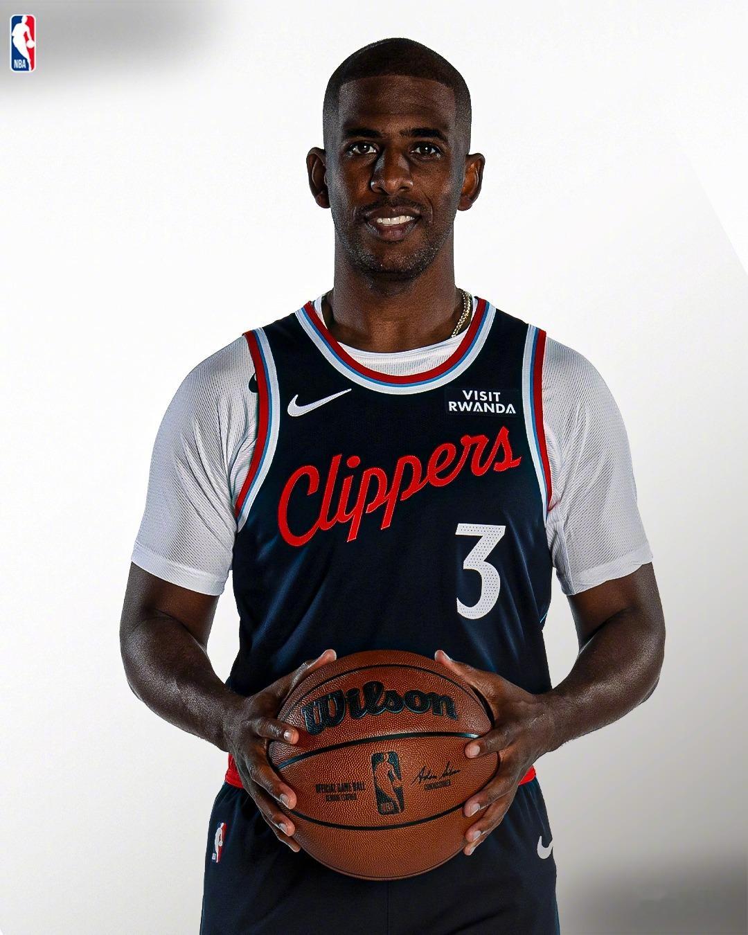 泰伦卢表示，关于他和保罗好几周没有说话的报道不是真的：“那不是真的。他怎么打球，