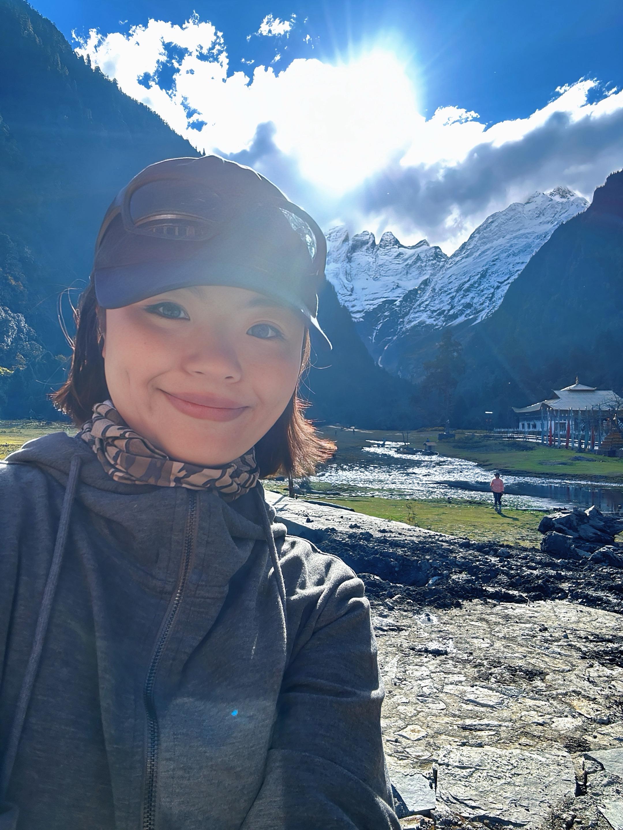 不如随心。别贪心 我们不可能什么都有 别担心 我们不可能什么都没有