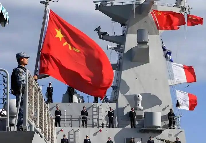 最近看到国防部一则通知，人一下清醒。说的是2026年起，凡18周岁男性公民，都要