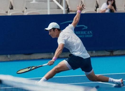 ATP1000辛辛那提大师赛首轮，商竣程0-2不敌排名第88索内戈，无缘晋级64