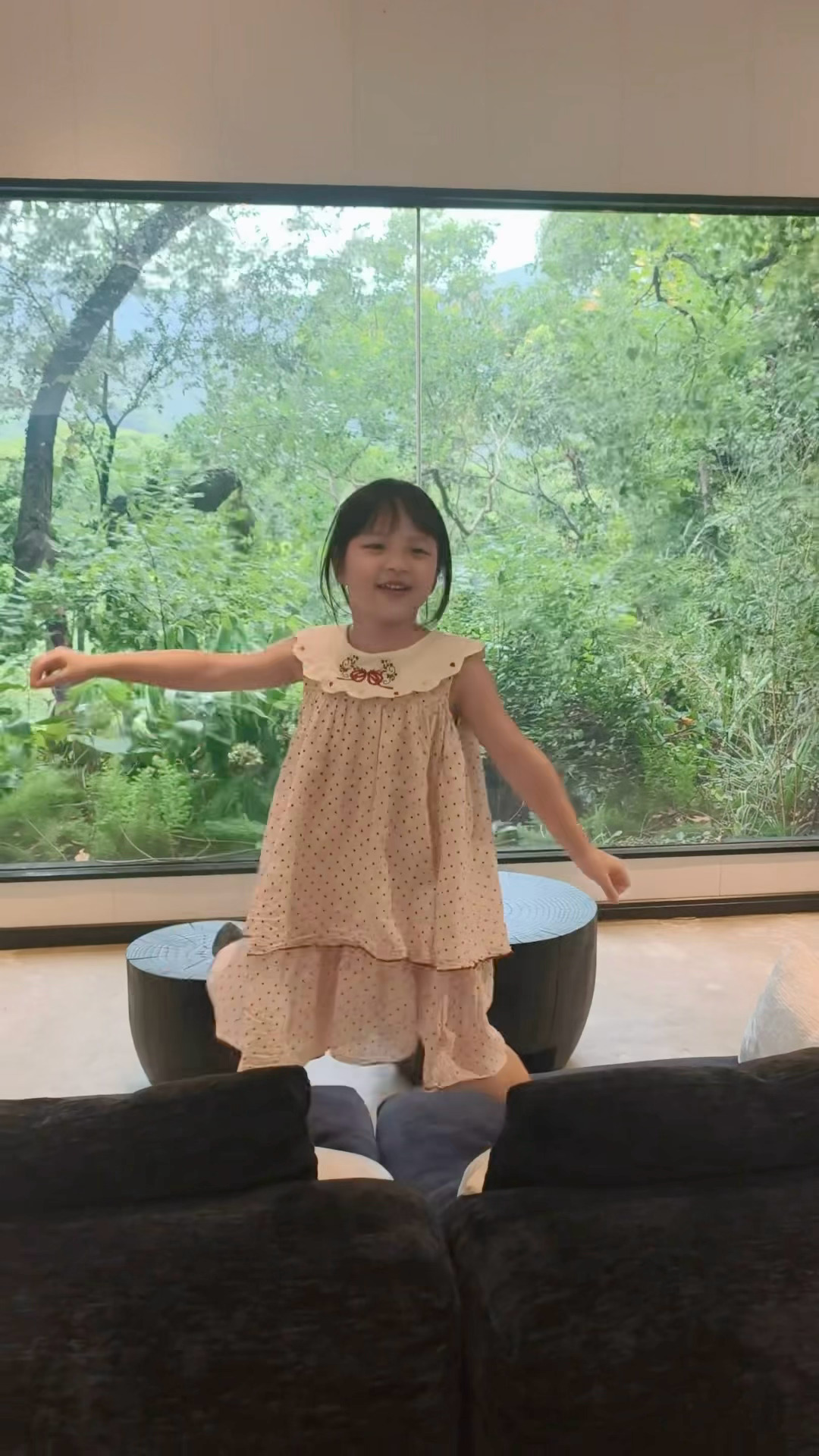 下午本来约了小萌去海边玩的到了门口发现景区都已经关了 