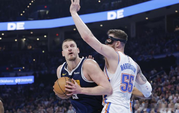 近日，NBA名宿雷吉·米勒在《Dan Patrick Show》节目中谈到了季后