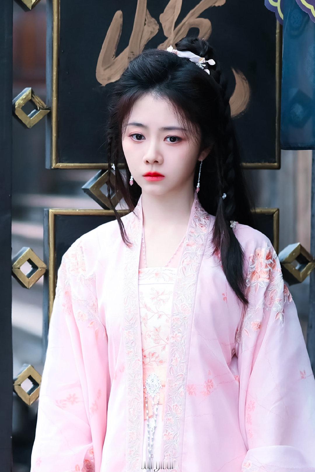 -谭松韵兰香如故 桃笺引🌸 