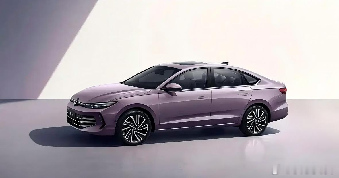 上汽大众朗逸Pro正式上市，共推出7款车型，官方指导价区间12.09万-14.5