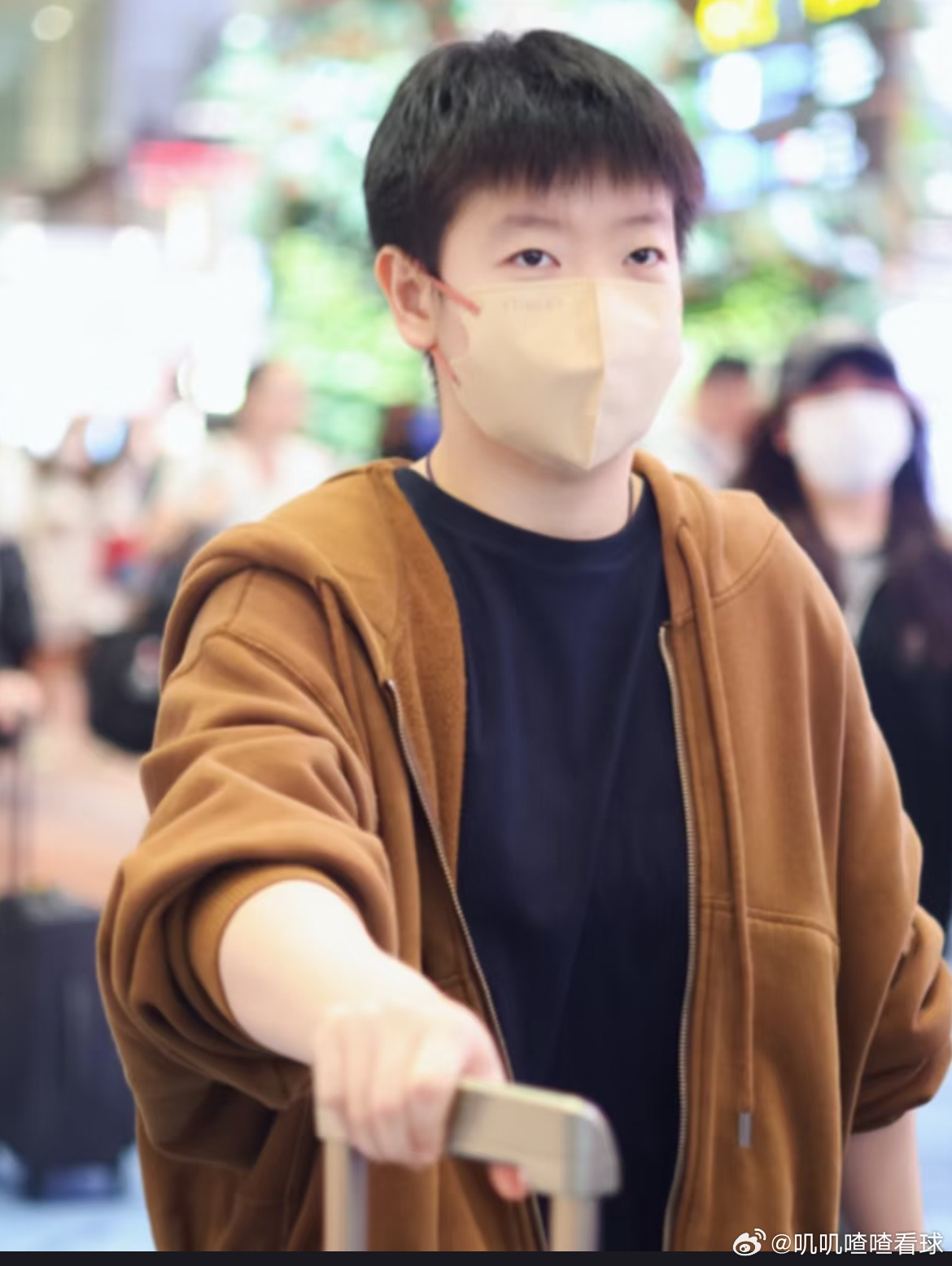 孙颖莎小栗子太形象了！圆悠悠的小栗子款莎莎！可爱到炸！ 