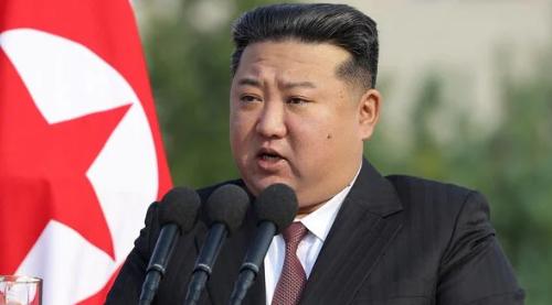 日本声称想要“拥有核武器”，看看朝鲜的表态有多狠。朝鲜外交部强硬表示， “必须不