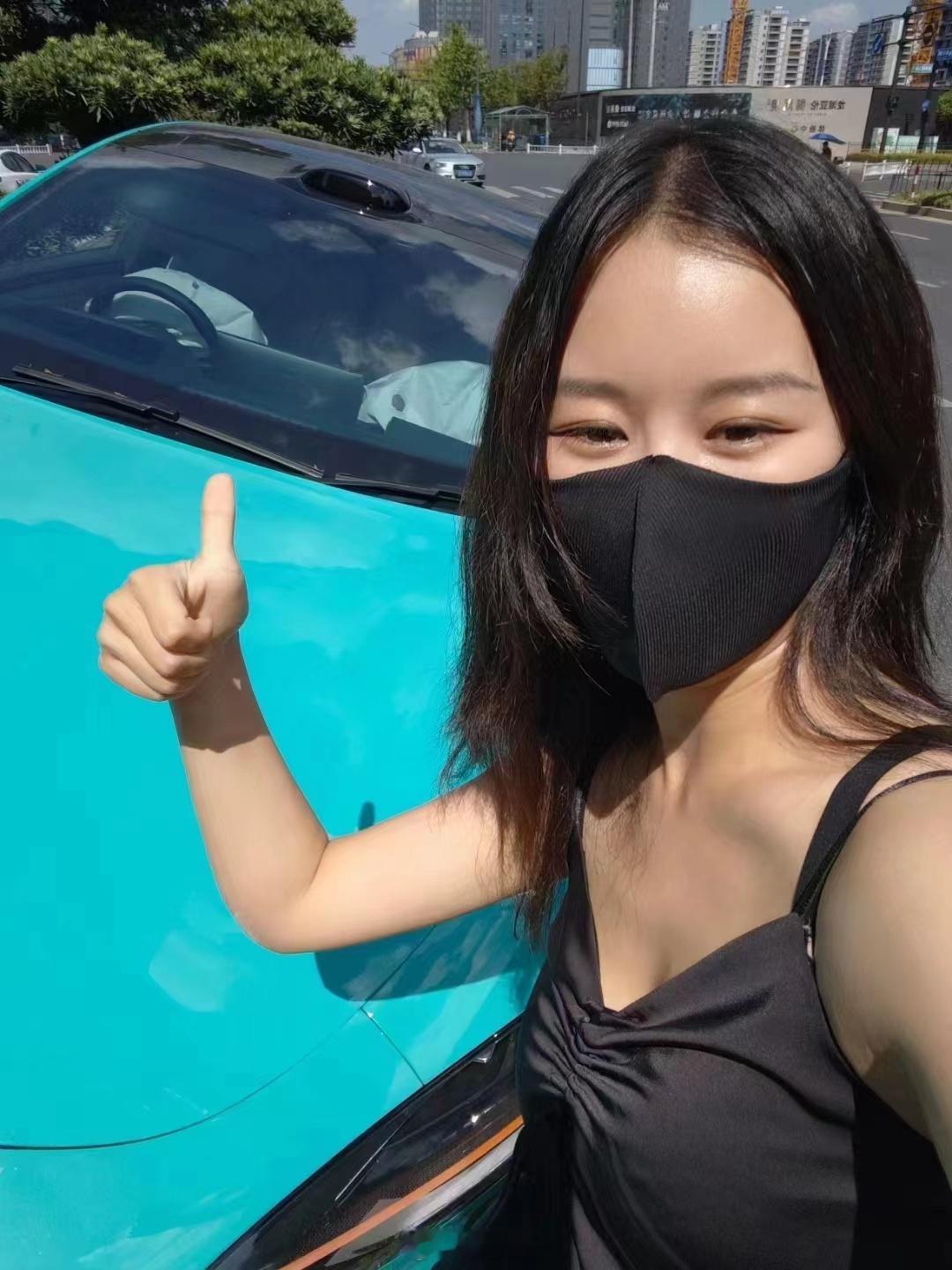 第一张：恭喜提车，开心就好第二张：卧槽？ ​​​