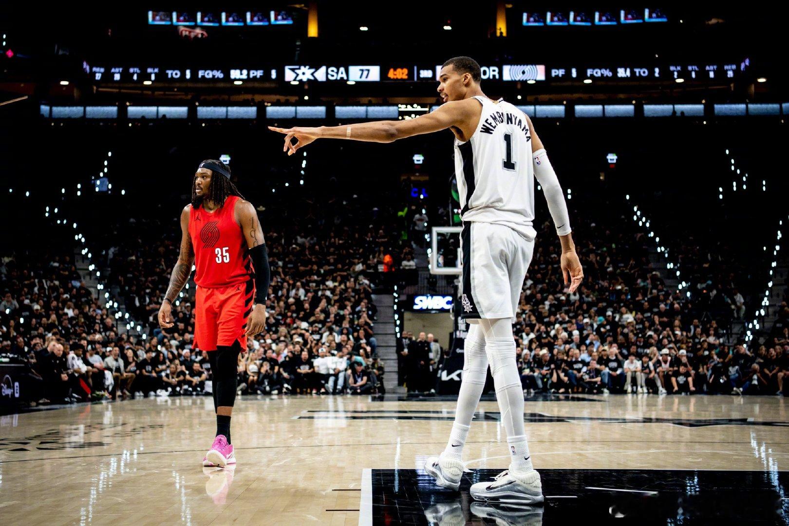 还有一节！马刺GoSpursGo  cr：圣安东尼奥马刺 
