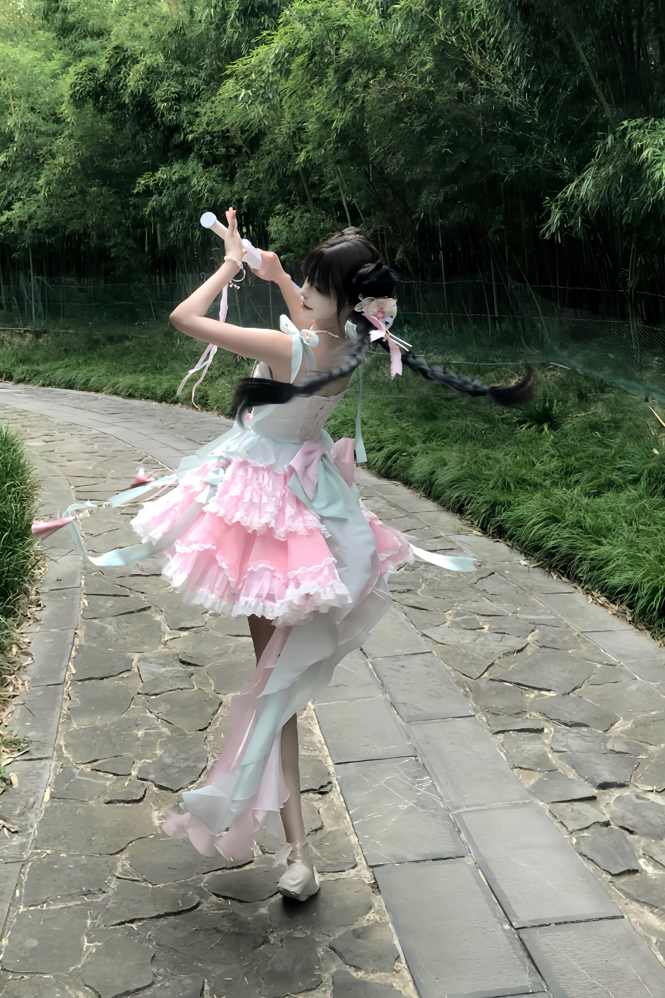 “中华有神功 刀剑可无眼”