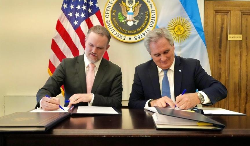 阿根廷政府宣布

2月5日，阿根廷政府宣布与美国签署互惠贸易和投资协定。

这份