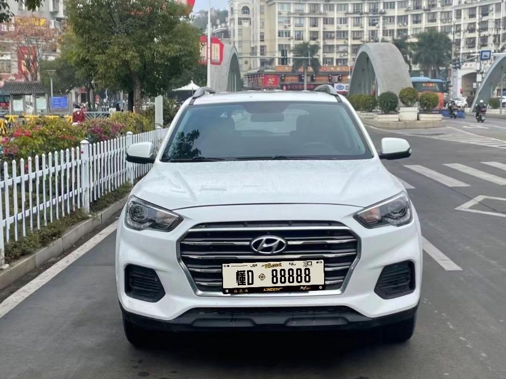 十万预算淘二手现代ix35，正常能拿下2020款现代ix35 2.0L燃油版本，